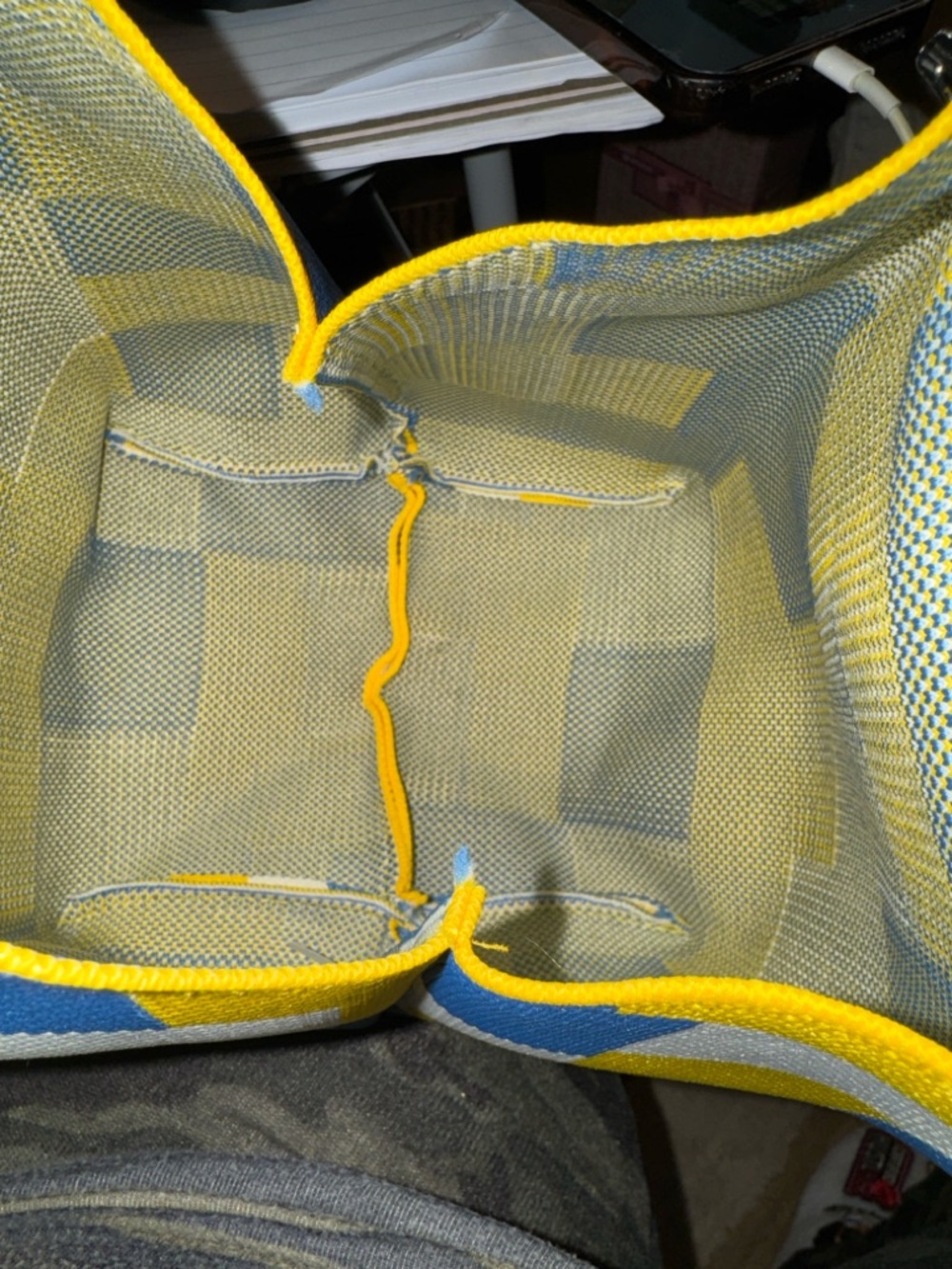 2025 New Retro Floral Knitted Handbag in Yellow, Blue and White NWT - Picture 4 of 4